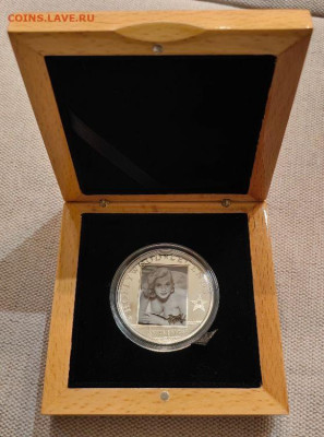 5дол 2013 О-ва Кука, А.Экберг, Ag925, до 03.04 - Ю Голливуд Экберг-1