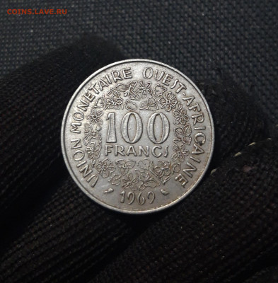 ЗАПАДНАЯ АФРИКА 100 франков 1969 года До 09.04 - 20241230_185154