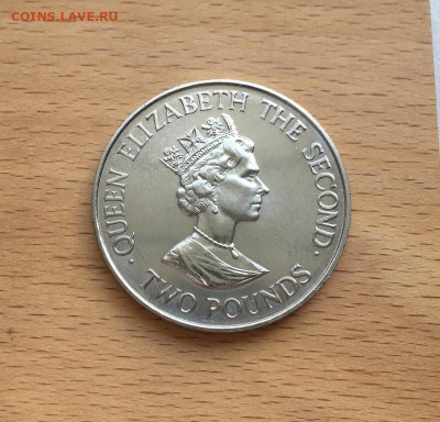 Крона Шайба Джерси 2 фунта 1993 40 лет коронации Королевы - krona_shajba_dzhersi_2_funta_1993_40_let_koronacii_korolevy_elizavety_ii (1)
