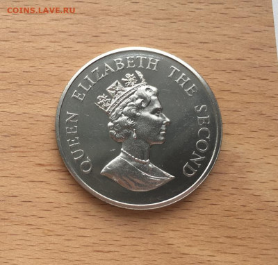 Шайба Фолклендские острова 50 пенсов 1995 Вторая Мировая - krona_shajba_folklendskie_ostrova_50_pensov_1995_okonchanie_vtoroj_mirovoj_folklendy_flagi (1)