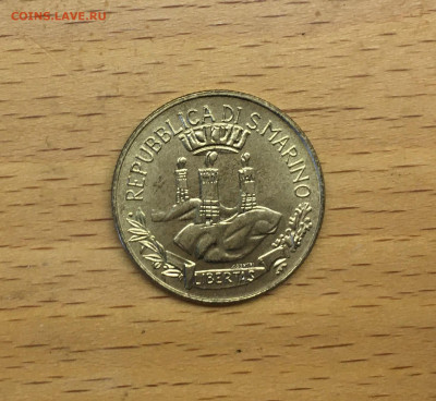 Сан-Марино 200 лир 1982 Социальные достижения - IMG_9423.JPG