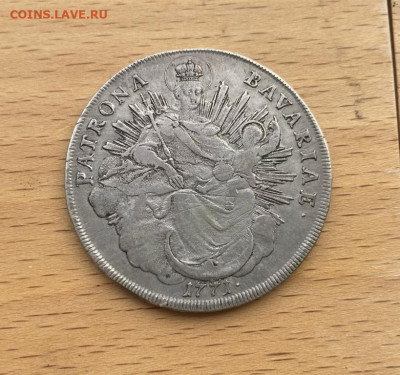 Курфюршество Бавария Максимилиан III Талер 1771 Дева Мария - kurfjurshestvo_bavarija_maksimilian_iii_taler_1771_deva_marija_krona_shajba_serebro (1)