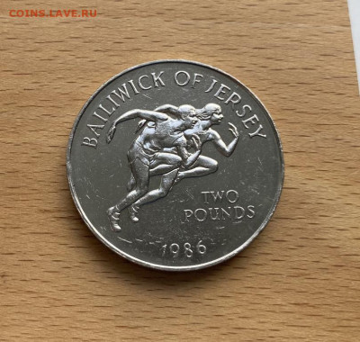 Крона Шайба Джерси 2 фунта 1986 Игры Содружества Спорт - krona_shajba_dzhersi_2_funta_1986_igry_sodruzhestva_sport_legkaja_atletika_beg