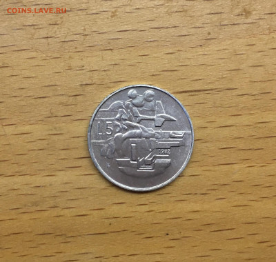 Сан-Марино 5 лир 1982 Социальные достижения самолет - IMG_9464.JPG