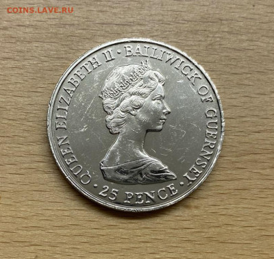 Крона Шайба Гернси 25 пенсов 1980 80 лет Королеве - матери - krona_shajba_gernsi_25_pensov_1980_80_let_koroleve_materi (1)