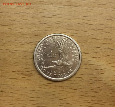 США 1$ доллар 2000 двор D Сакагавея Индианка Парящий Орёл - ssha_1_dollar_2000_dvor_d_sakagaveja_indianka_parjashchij_orel (1)