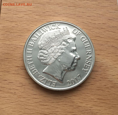 Крона Шайба Гернси 5 фунтов 2017 65 лет правлению Королевы - krona_shajba_gernsi_5_funtov_2017_65_let_pravleniju_korolevy_elizavety_ii (1)