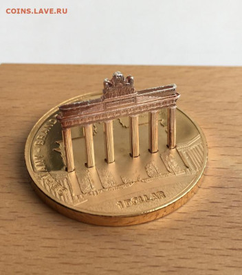 Крона Шайба Острова Кука 1$ доллар 2009 Германия Бранденбург - krona_shajba_ostrova_kuka_1_dollar_2009_germanija_brandenburgskie_vorota_v_berline (5)