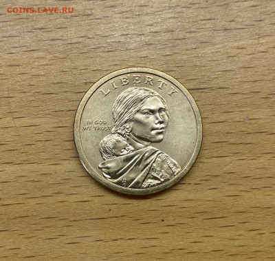 США 1$ доллар 2023 двор D Сакагавея Индианка Мария Толчиф - ssha_1_dollar_2023_dvor_d_sakagaveja_indianka_marija_tolchif_i_amerikanskie_indejcy_v_balete_unc (1)