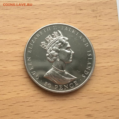 Шайба Фолклендские острова 50 пенсов 1992 40 лет правления - krona_shajba_folklendskie_ostrova_50_pensov_1992_40_let_pravlenija_folklendy (1)