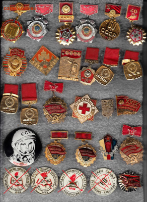 Значки разные.2 до 28.09.25 в22:00 - 50--_новый размер