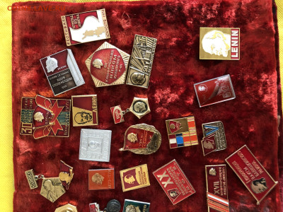 2. Значки разные 4.10.25 22.00 МСК . - IMG_6658