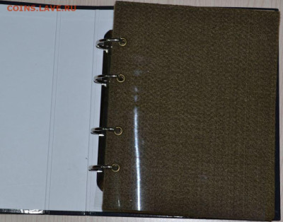 Альбом на кольцах с листами для значков - Значки-1.JPG