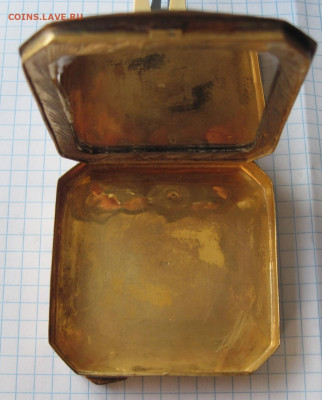 Пудреница с эмалью - П10