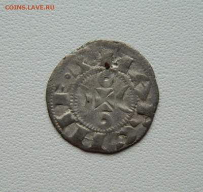 Денье Франция Ангулем 1100-1200 г.г. С рубля! до 06.11.25 - DSCN8797.JPG