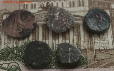 24 уставших античных медных монеты - 3