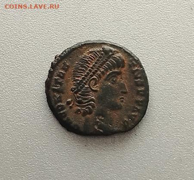 Констанций II фоллис 347–348 гг. Антиохия до 8.11. - Рим_КонстанцийII-фоллис-347-348-венок-Антиохия_А