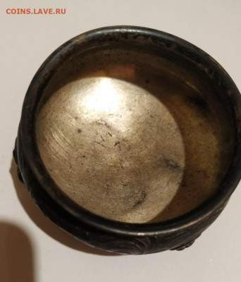 Серебряная солонка с дефектом на оценку. - 02