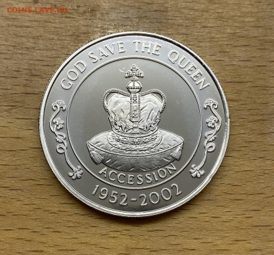 Крона Остров Святой Елены 50 пенсов 2002 50 лет правлению - IMG_3608.JPG