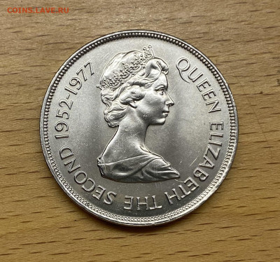 Крона Шайба Фолклендские острова 50 пенсов 1977 25 лет правл - IMG_4164.JPG