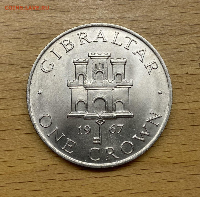Шайба Гибралтар 1 крона 1967 Замок Королева Елизавета 2 - IMG_4194.JPG