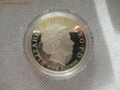 Великобритания Олимпиада в Лондоне 5 фунтов 2009 год серебро - IMG_0067.JPG