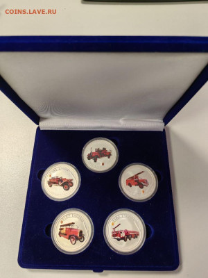 1дол 2005-2006 О-ва Кука Пожарные машины Ag999(5шт), до 25 - ЯЯ Пожарные футляр- 1