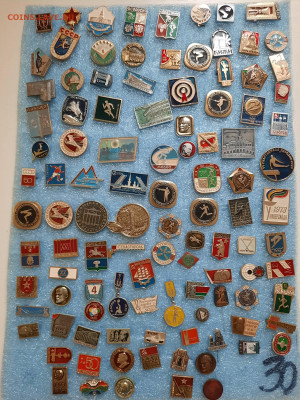 Значки различные ассорти 1 - фикс 15 руб - 23-12-25 - 20251220_111015