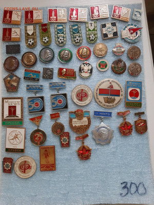 Значки различные ассорти 10 - фикс 200 руб - 23-12-25 - 20251220_113502