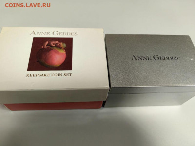 2дол 2012 Ниуэ-Анна Геддес Девочка на пионе, Ag999, до 01.01 - Э Анна Геддес Девочка-4