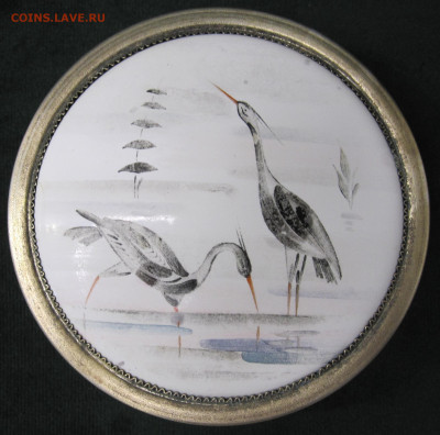 Пудреница "Журавли" 1950-е годы до 28.12 - 001.JPG