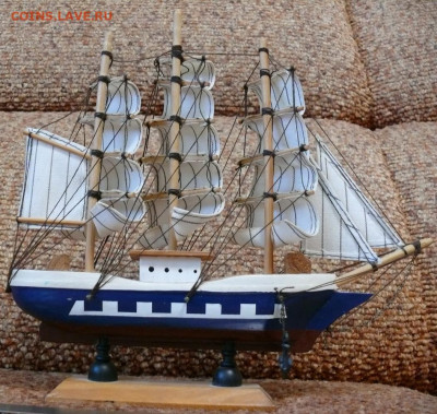 Сувенир макет парусника "Севастополь" - P1830908.JPG