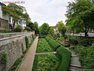 Нотгельды Германии. Обзорная тема. - Старинная городская стена и ров перед ней