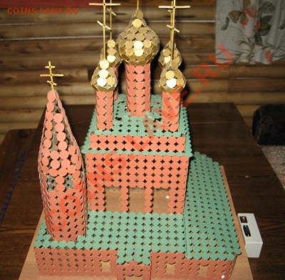 Модель храма из монет - 1
