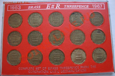 Продажа наборов иностранных монет - QE2-3PENCE-SET-00